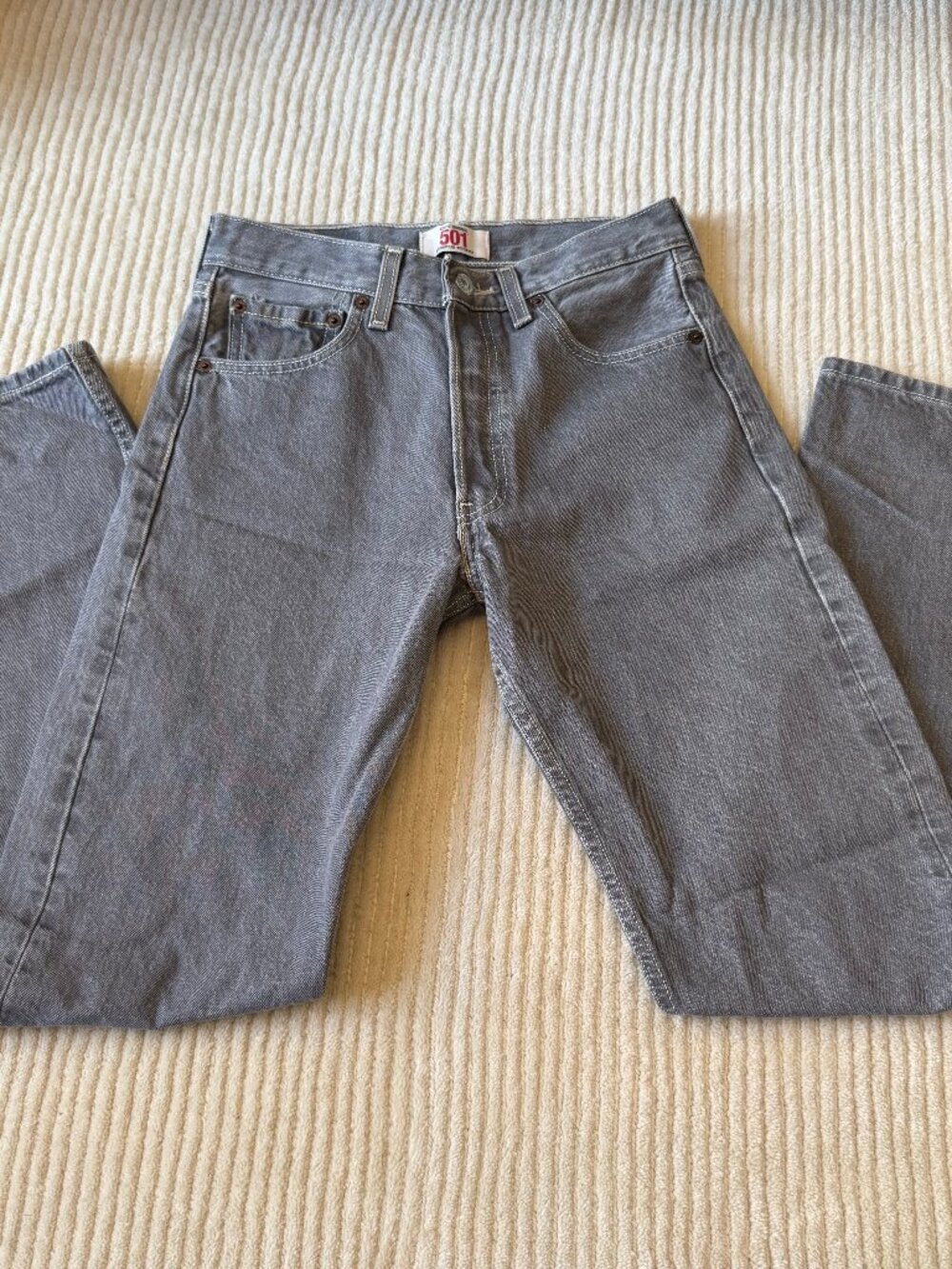 Levi's 501 Original Straight Fit Jeans in Grey, Size 29/34
